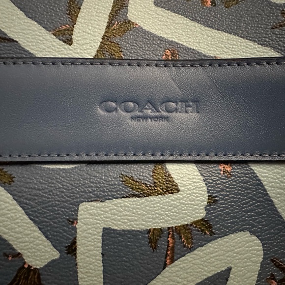 Coach x Keith Haring Hawaiian Print 🌴 Messenger Bag - Picture 2 of 13